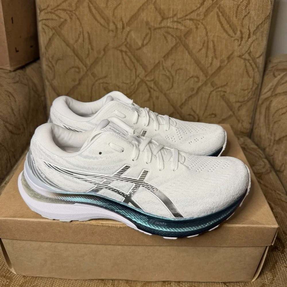 ASICS Gel-Kayano 29 Platinum White Pure Silver 1012B298 Women's 10 Running Shoes